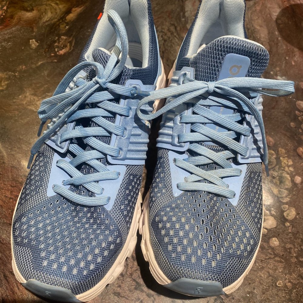 Women 7 On Cloudswift Cloudtec 2.0 Cloud Helion Sole Lace Up Low Running Shoes